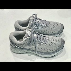 Brooks Ghost 11 Women’s Shoes